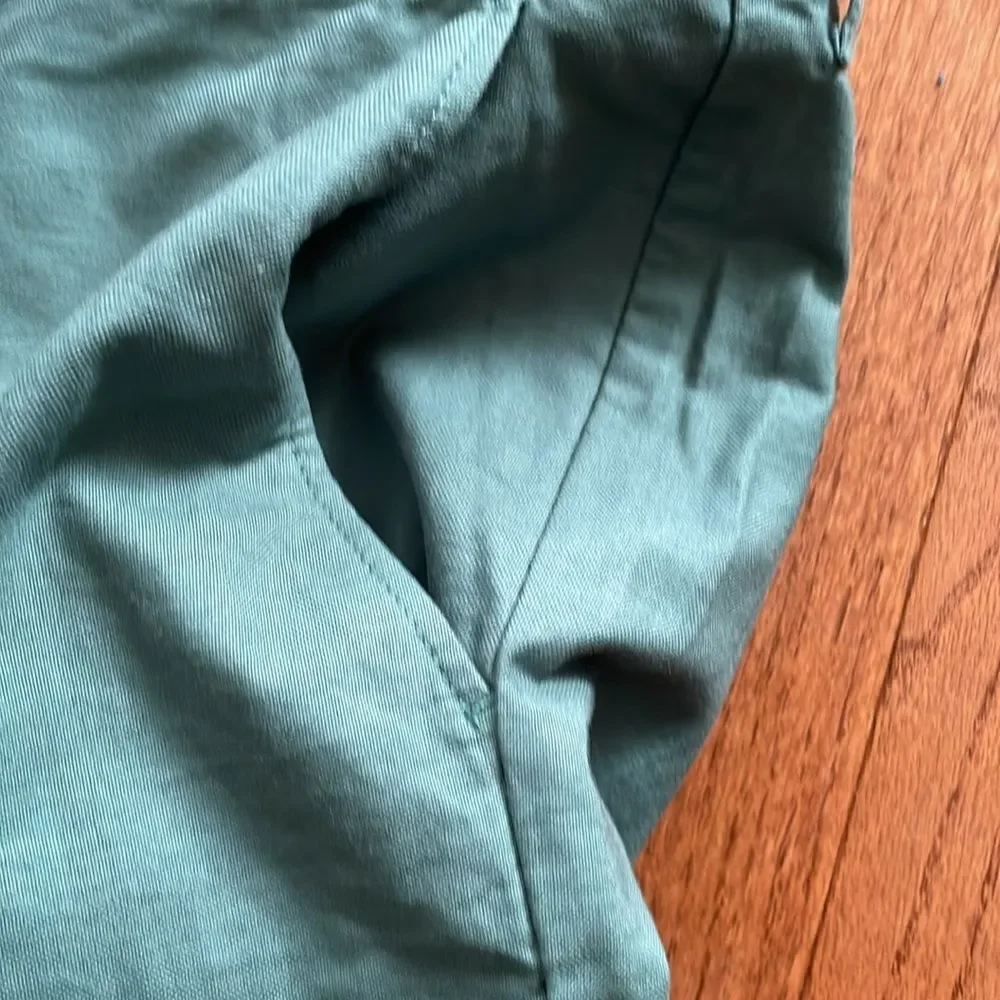 J. Crew The Sutton Green Chinos Sz 36/30 NWT